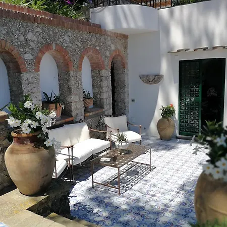 La Sosta * Capri